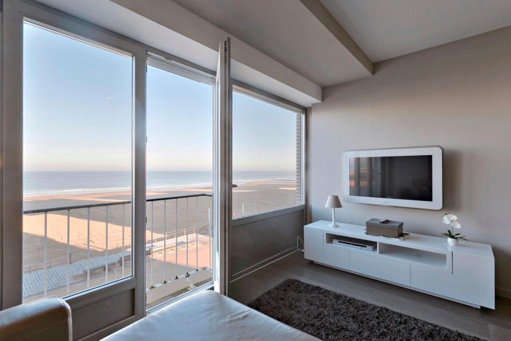Montezuma Luxe Studio Met Frontaal Zeezicht Zonder Aparte Slaapkamer Apartment Ostend Exterior photo